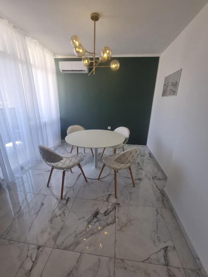 Apartment With View On City Marine Zadar Eksteriør billede